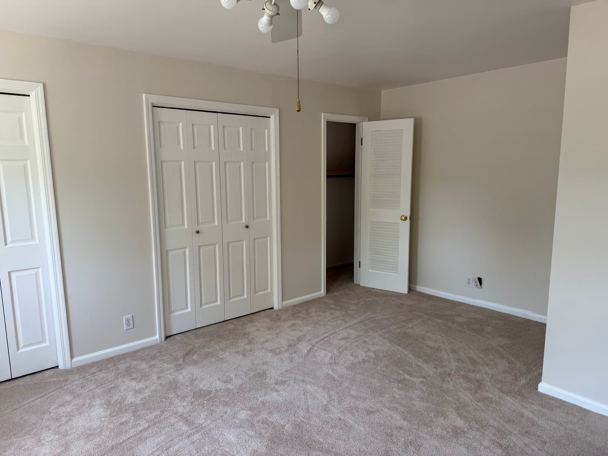 Tucker House: 1745 Samaria Trl