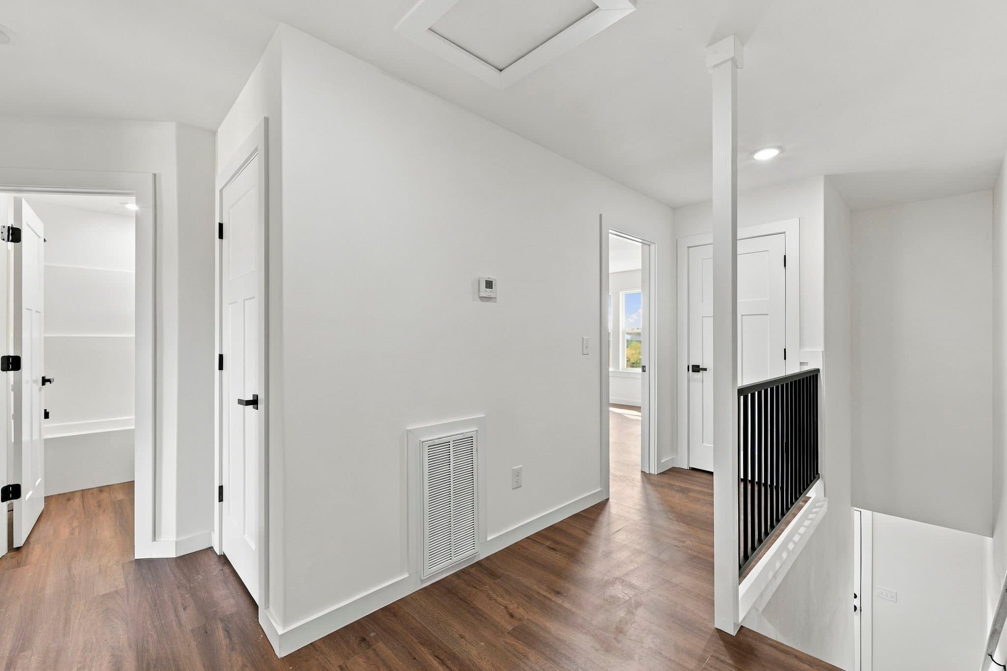 Siloam Springs Apartment: 820 S Timothy St
