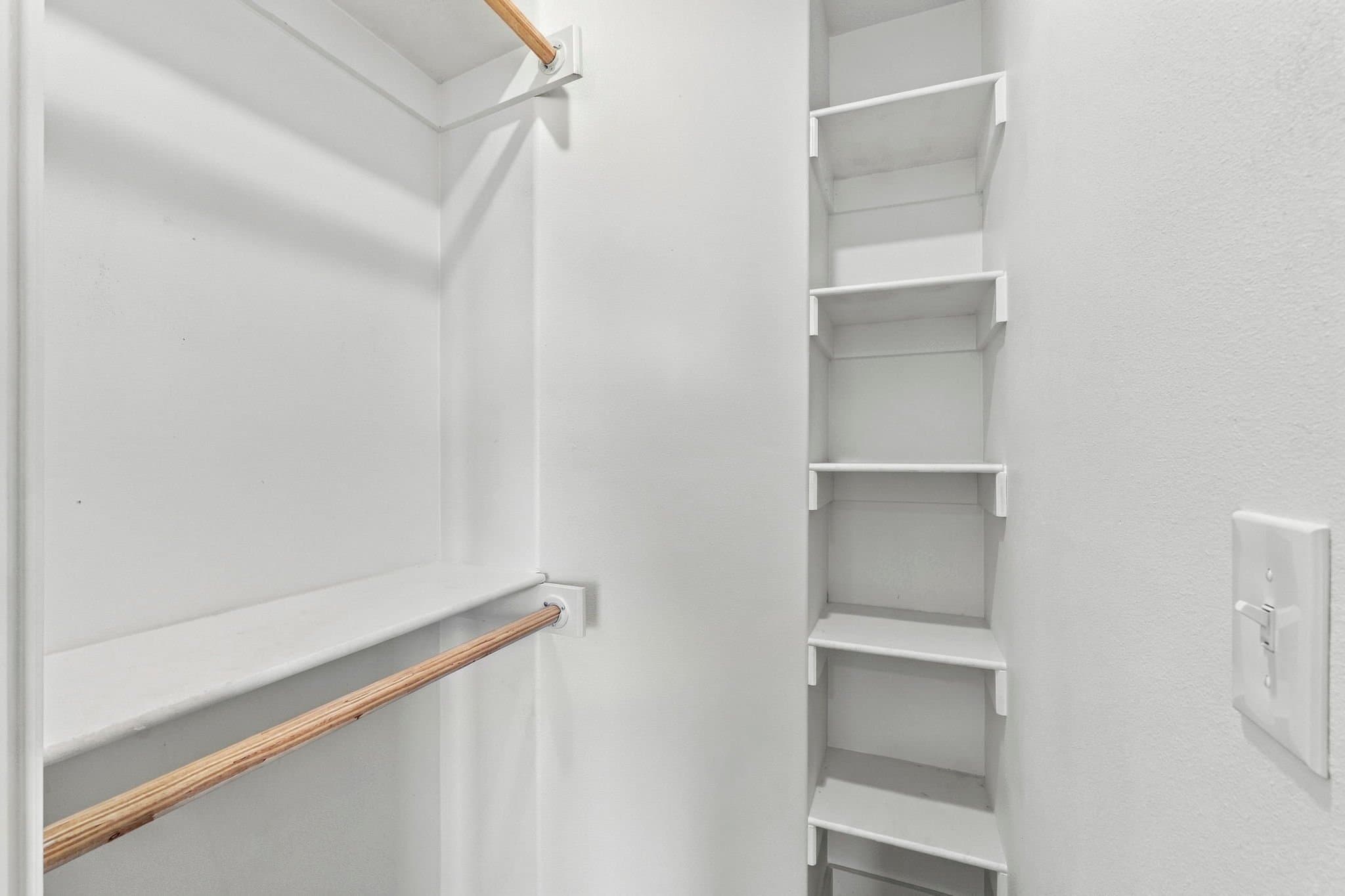 Siloam Springs Apartment: 820 S Timothy St
