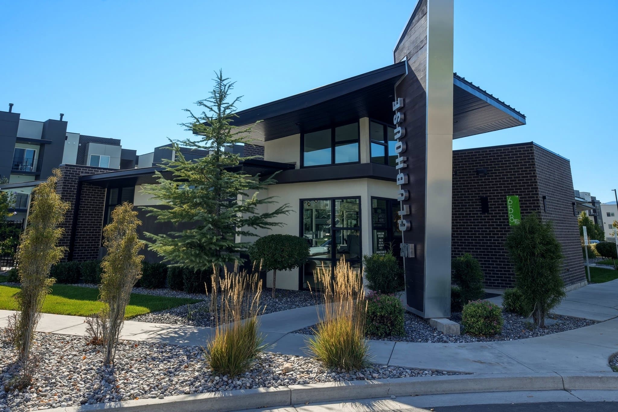 Vineyard Apartment: 250 N Mill Rd