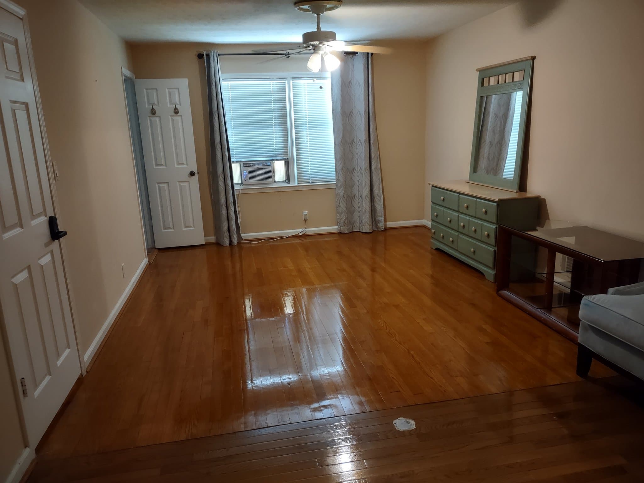 Norcross Single Room: 5823 Button gwinnett pl