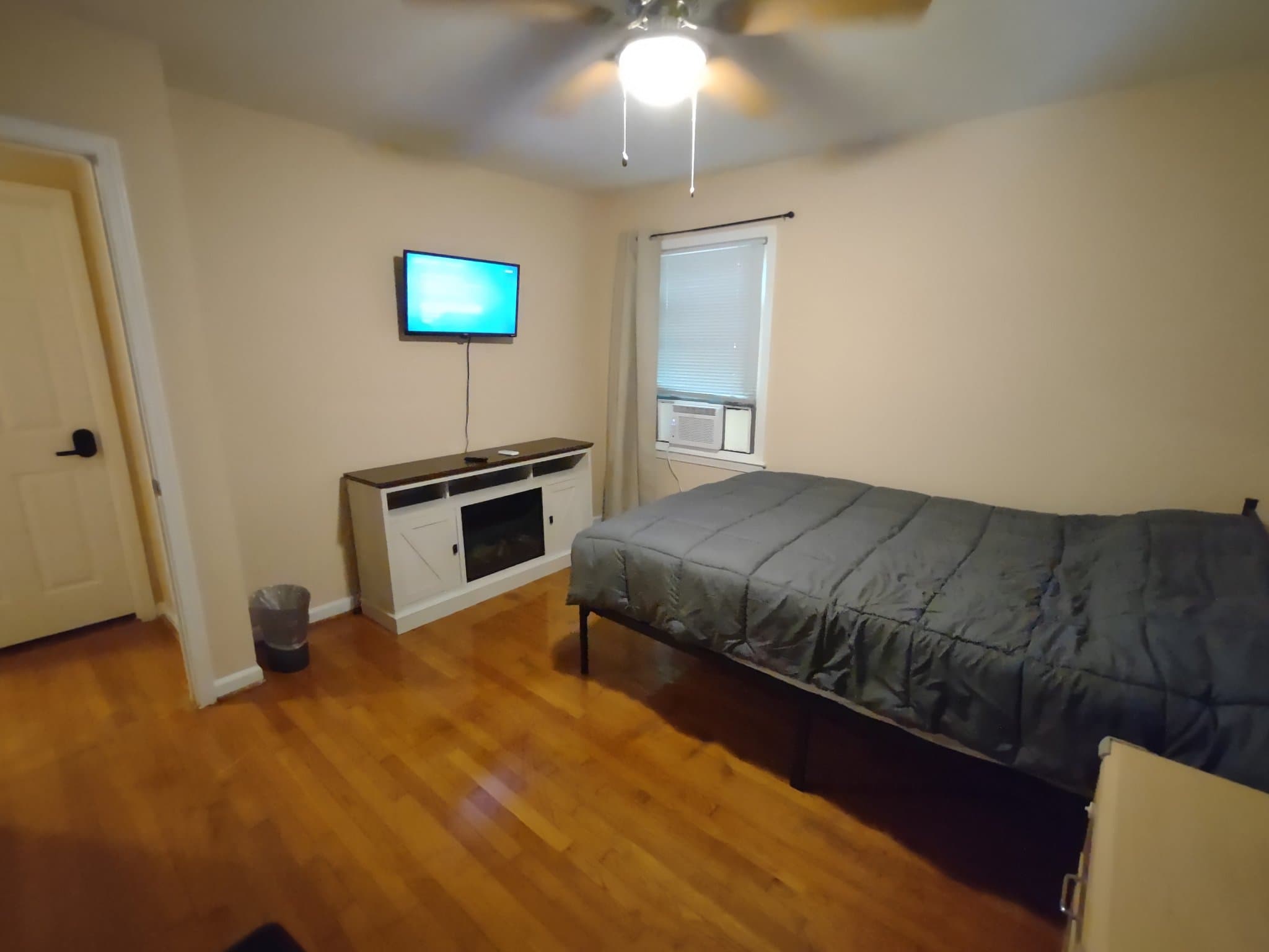 Norcross Single Room: 5823 Button gwinnett pl