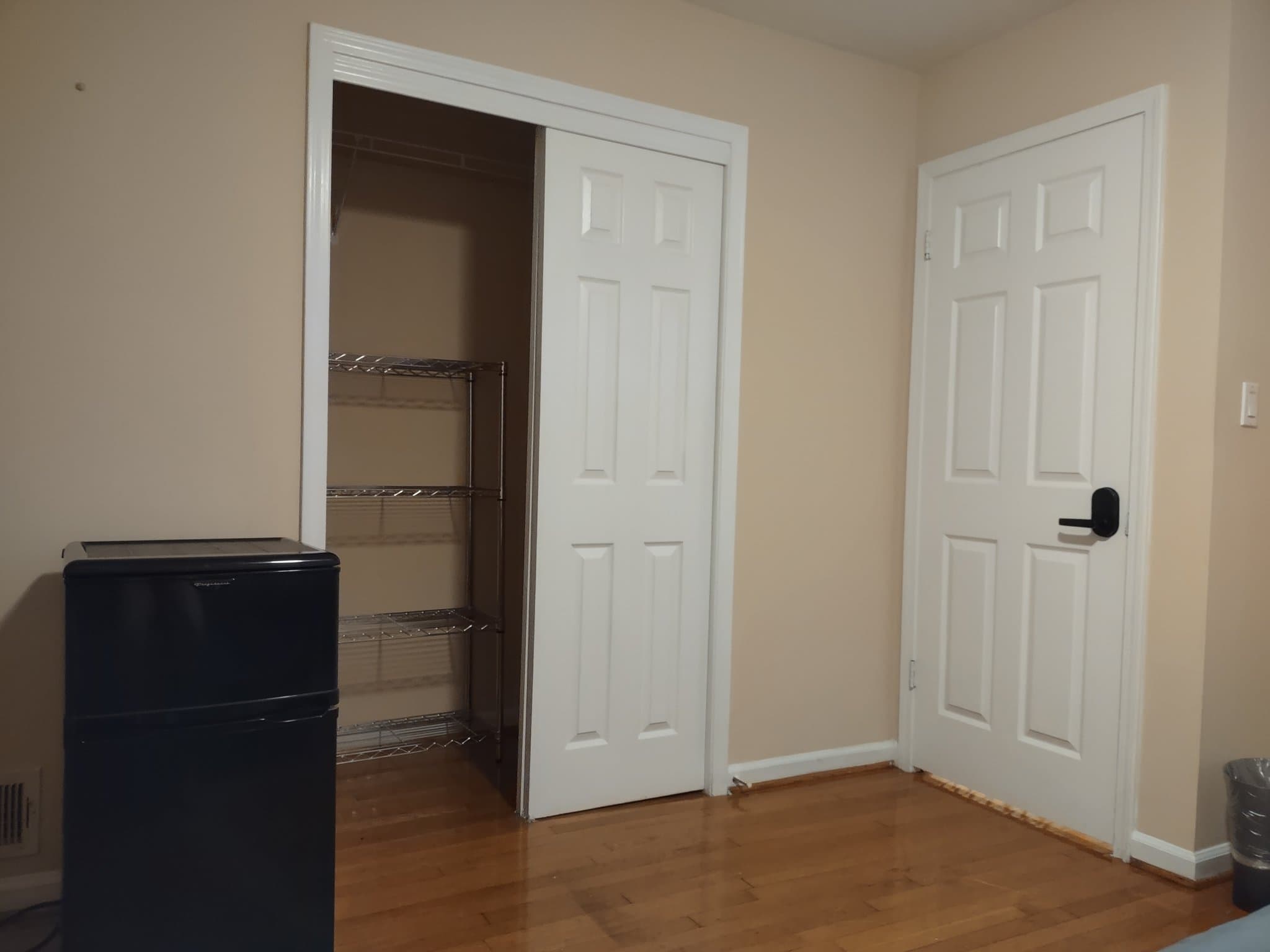 Norcross Single Room: 5823 Button gwinnett pl