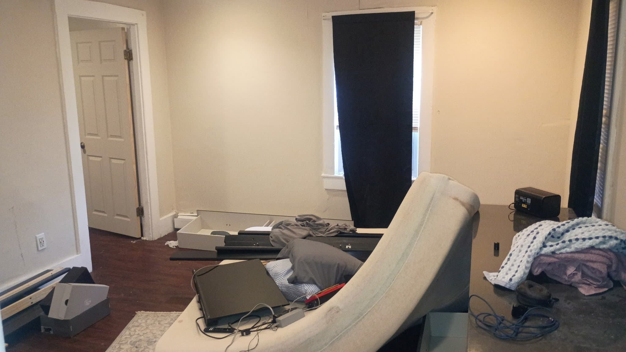Central Falls Apartment: 702 Dexter St