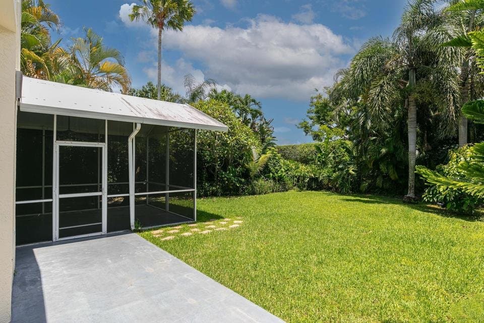 Boynton Beach House: 3626 Newport Ave