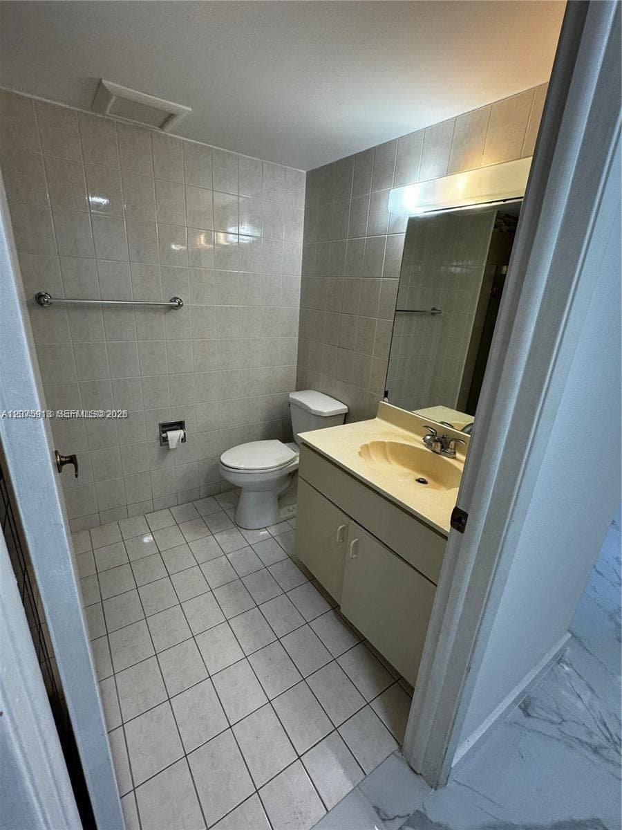 Miami Condo: 10257 NW 9th St Cir