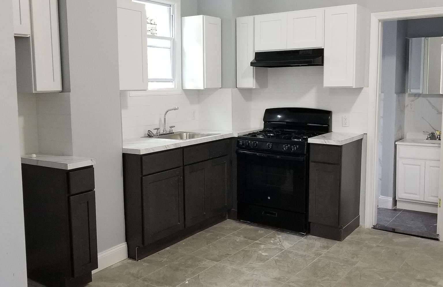 Jersey City Apartment: 79 Myrtle Ave