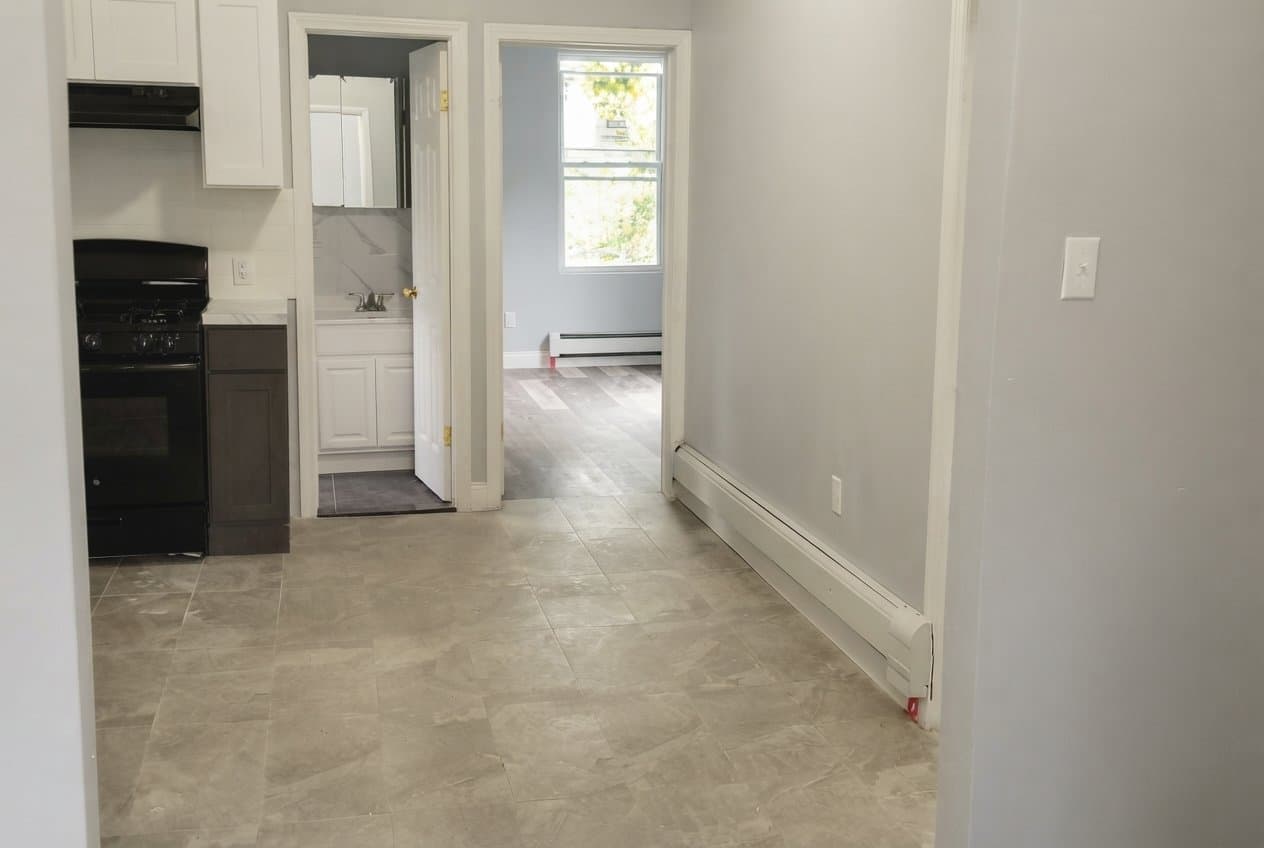Jersey City Apartment: 79 Myrtle Ave