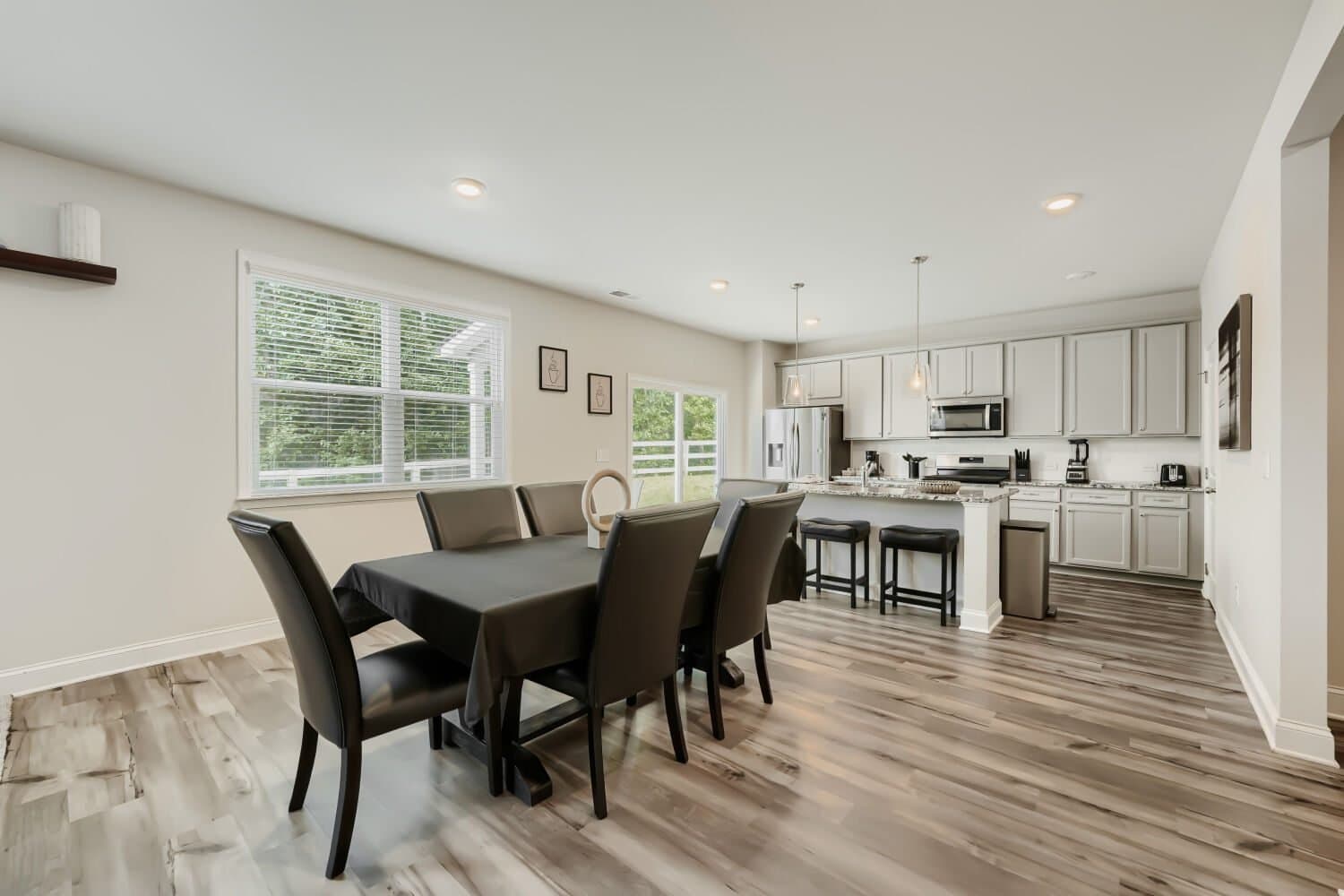 Dallas House: 38 Leyland Circle Dallas