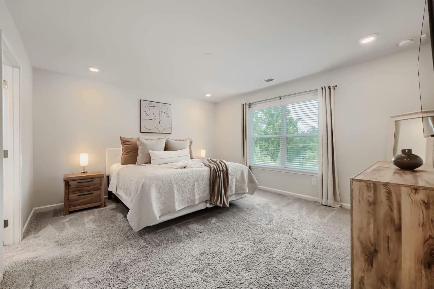 Dallas House: 38 Leyland Circle Dallas
