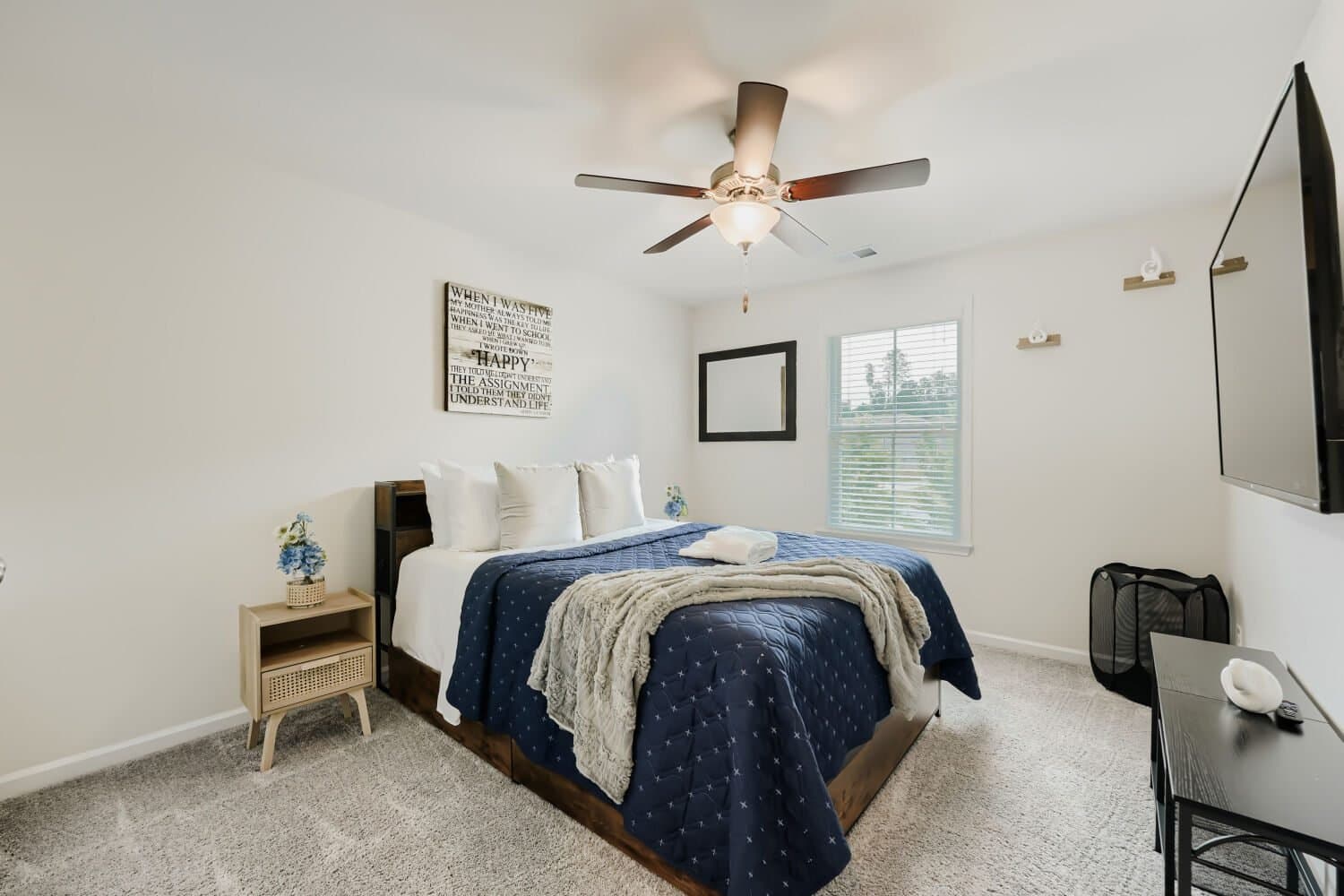 Dallas House: 38 Leyland Circle Dallas