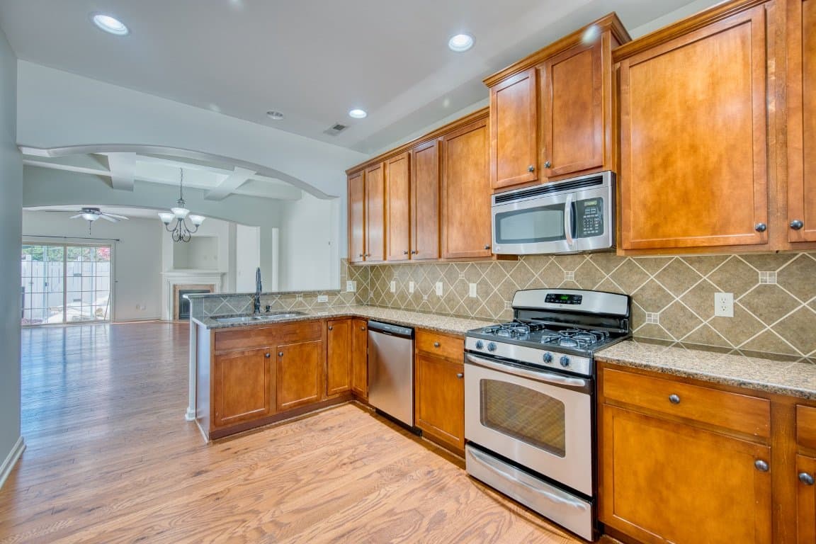 Cary Townhome: 419 Matheson Pl