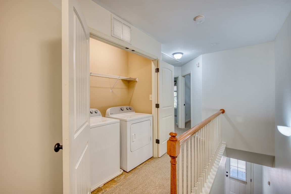 Cary Townhome: 419 Matheson Pl