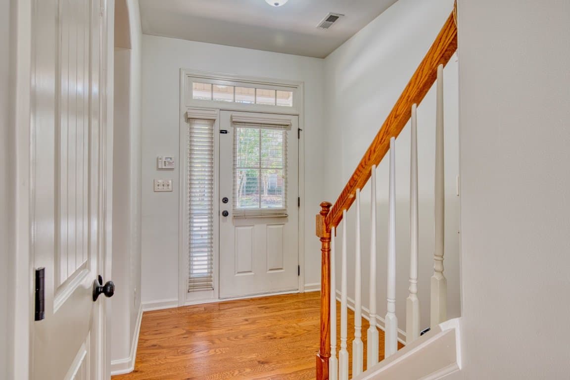 Cary Townhome: 419 Matheson Pl