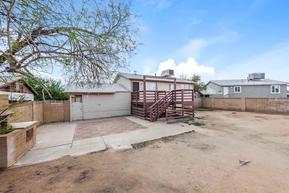 Phoenix House: 4428 E Alta Vista Rd