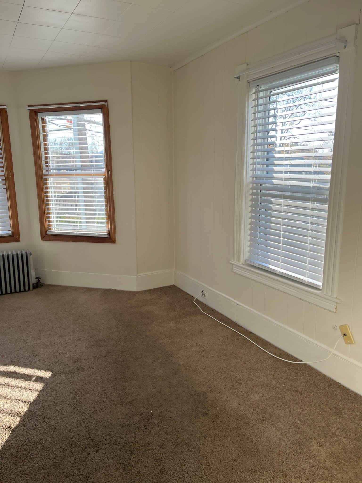 Pittsfield Apartment: 82 Henry Ave