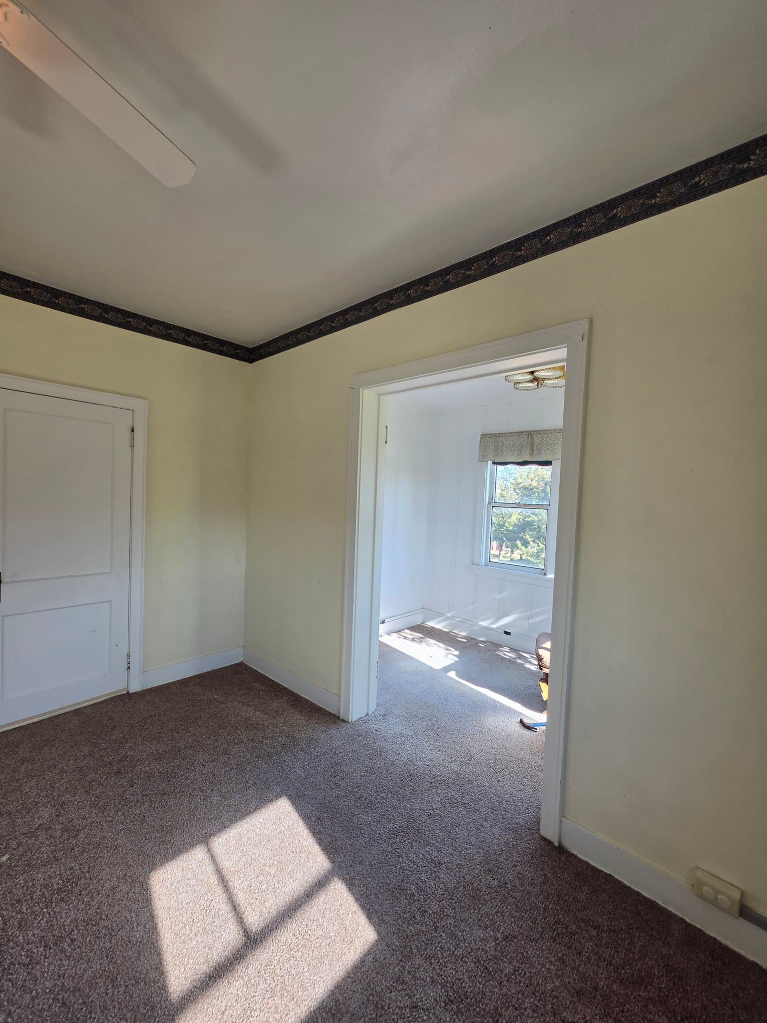 Lemmon Multiplex: 411 3rd Ave W
