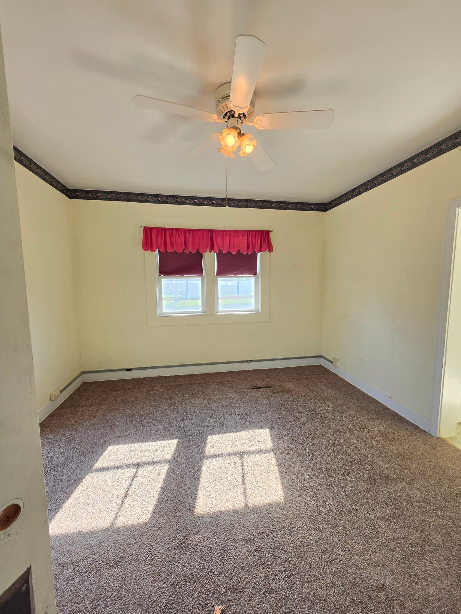 Lemmon Multiplex: 411 3rd Ave W