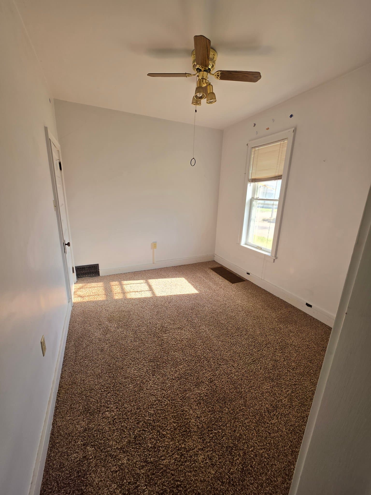 Lemmon Multiplex: 411 3rd Ave W