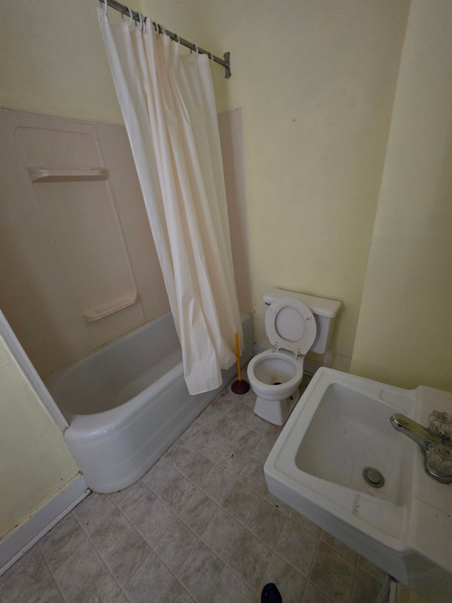 Lemmon Multiplex: 411 3rd Ave W