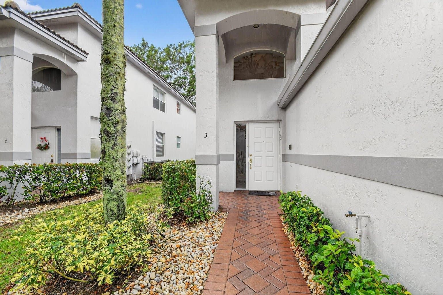 Boynton Beach Condo: 7910 Laina Ln Apt 3
