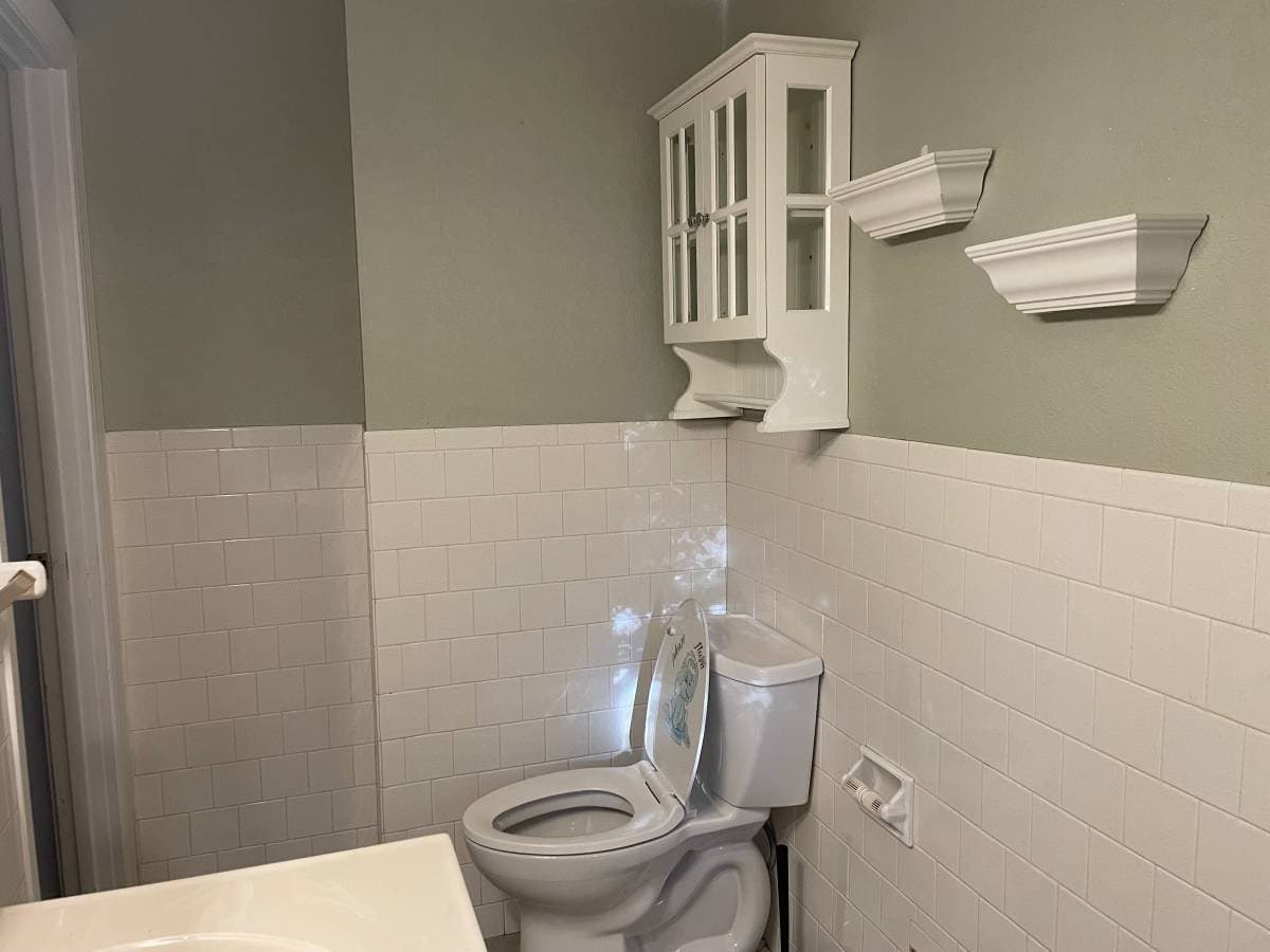 Belmont Single Room: 416 Trapelo Rd