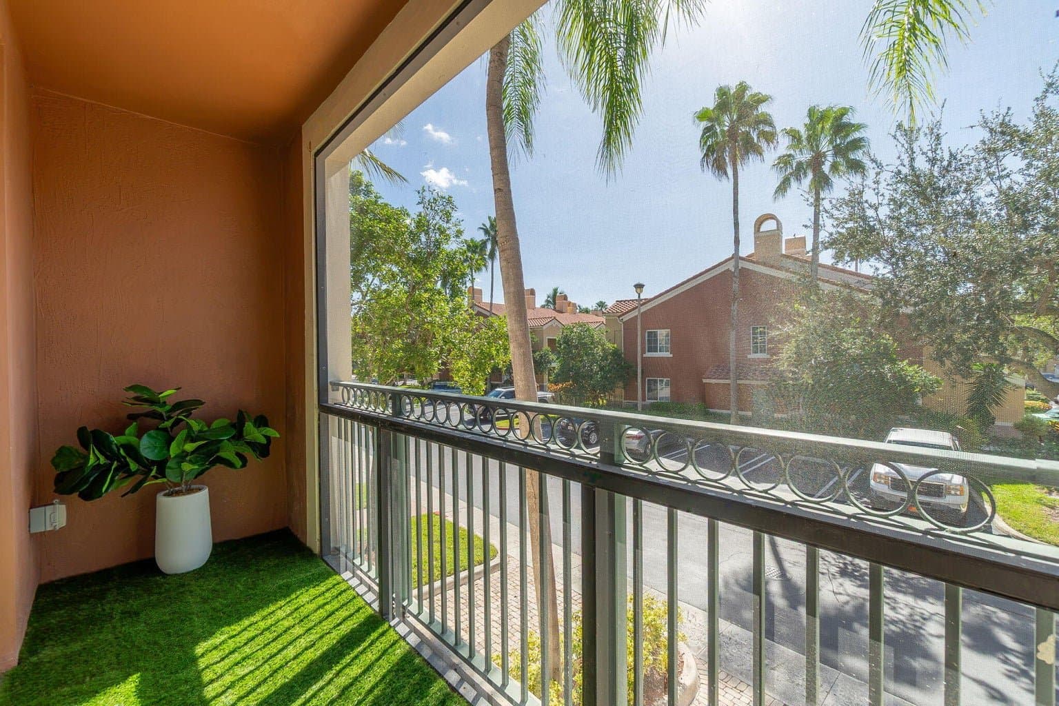 Wellington Condo: 11770 Saint Andrews Pl