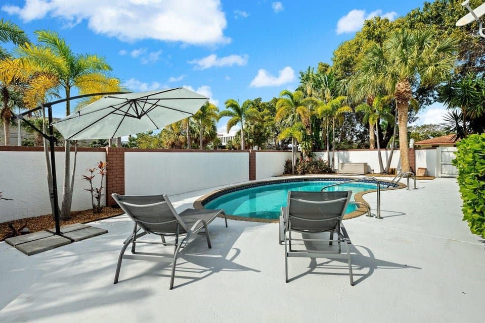 Fort Lauderdale Townhome: 2200 NE 36th St