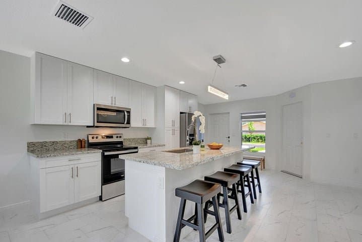 Lake Worth Townhome: 3871 Patio Ct Unit 1
