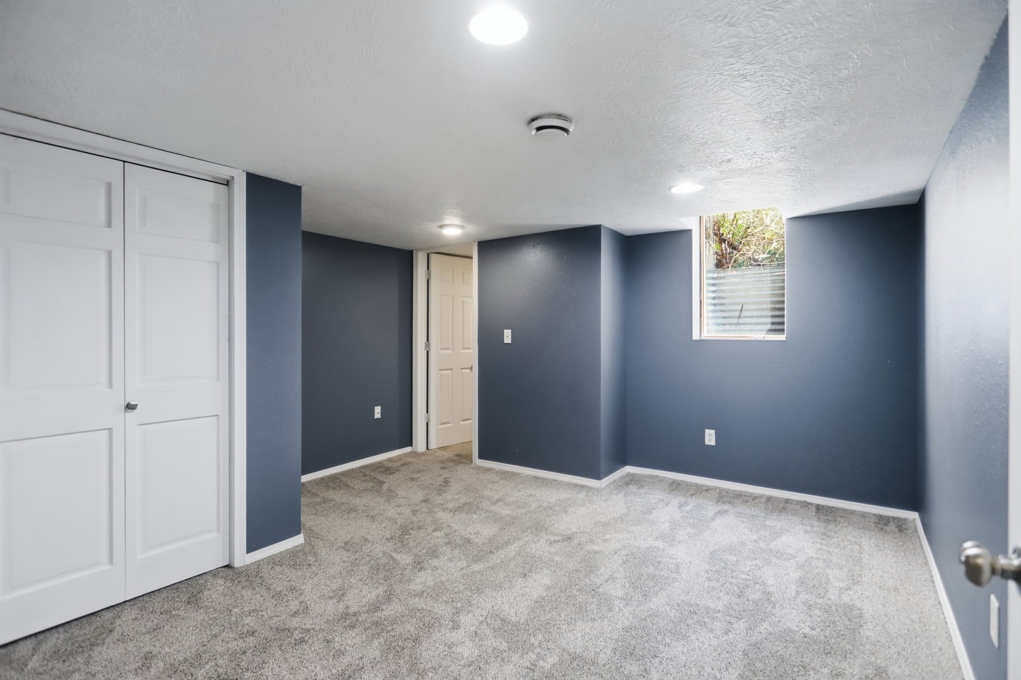 Sioux Falls House: 717 S Hawthorne Ave