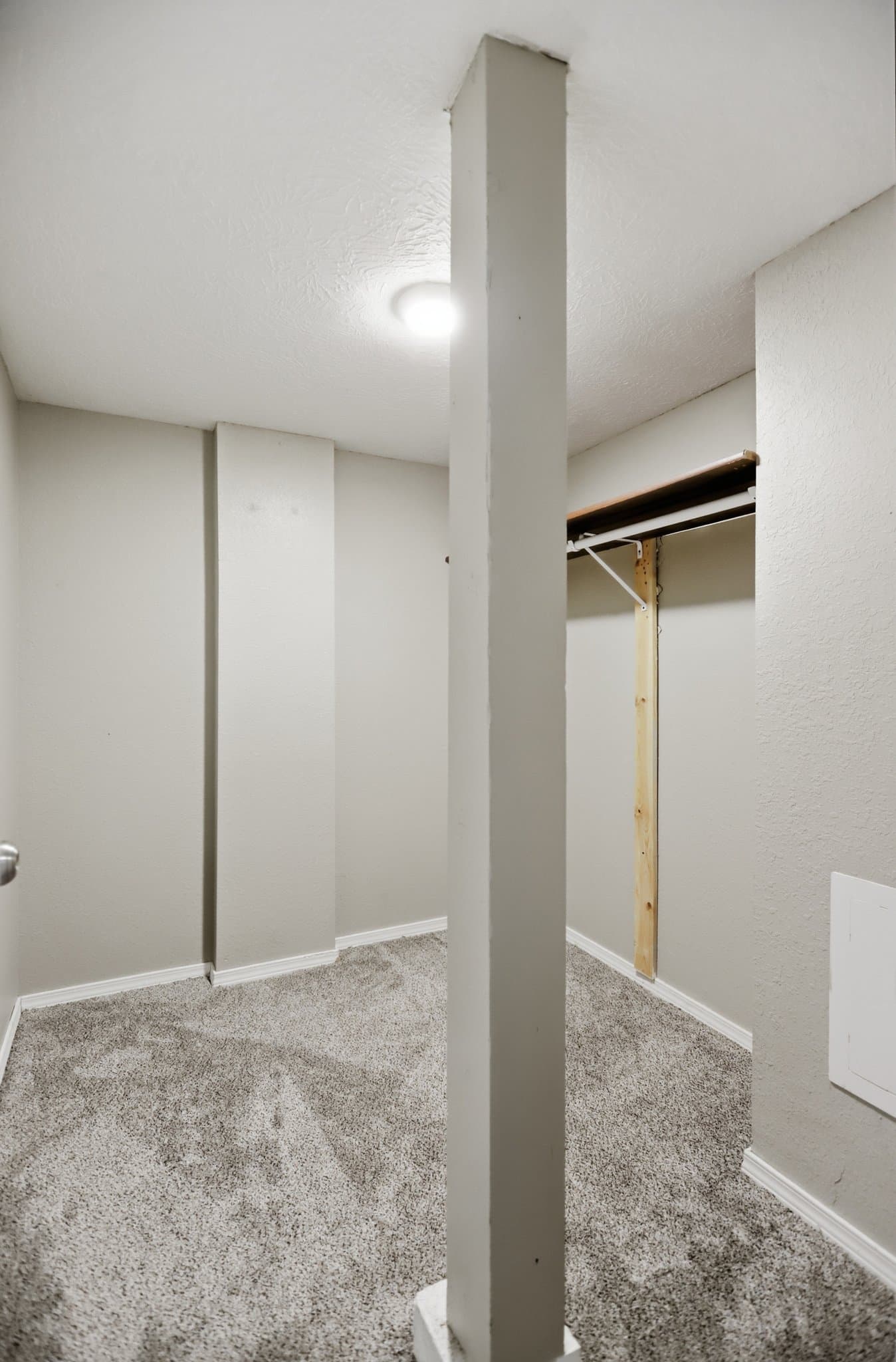 Sioux Falls House: 717 S Hawthorne Ave