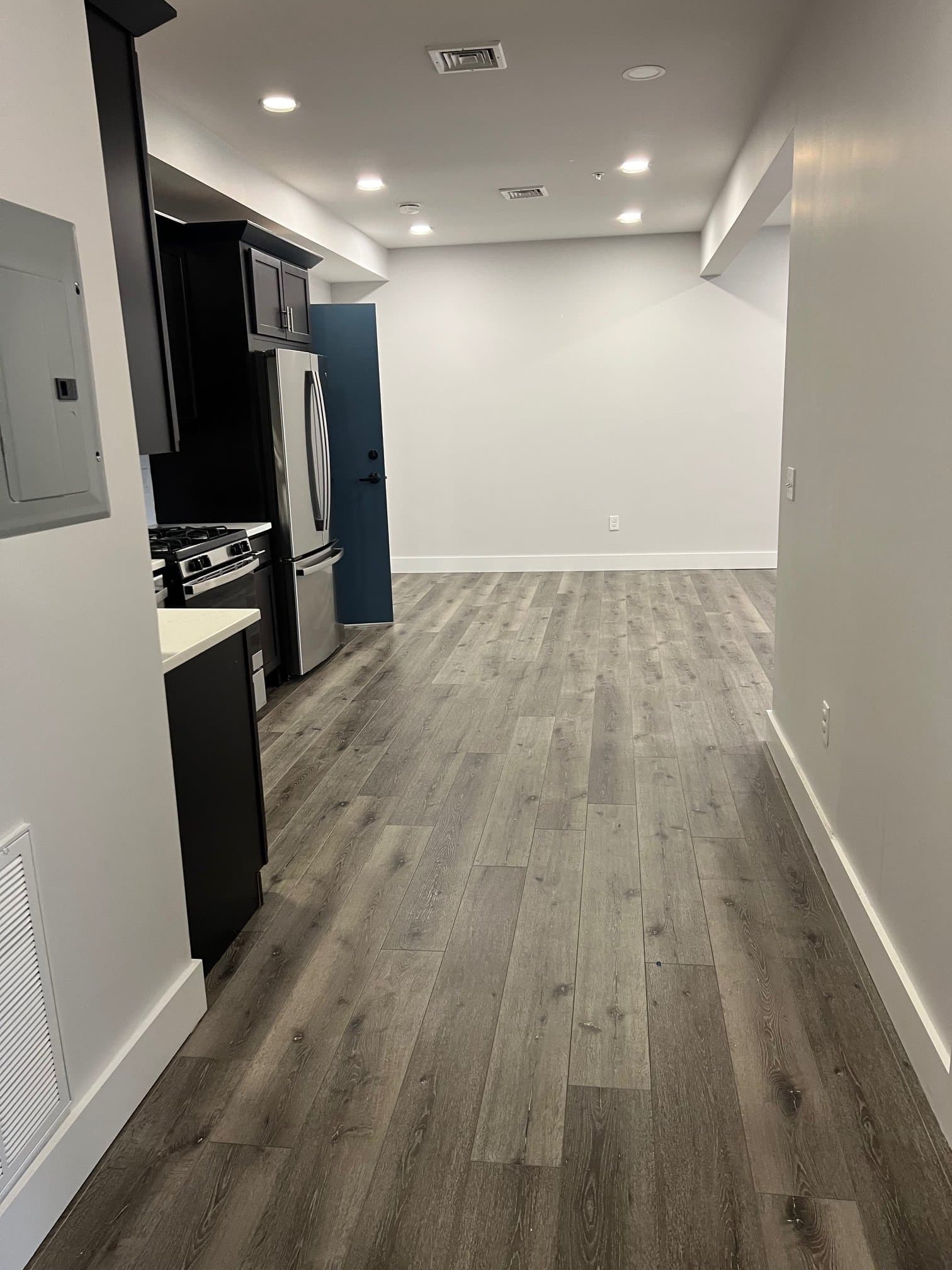 Lawrence Apartment: 369 Haverhill St