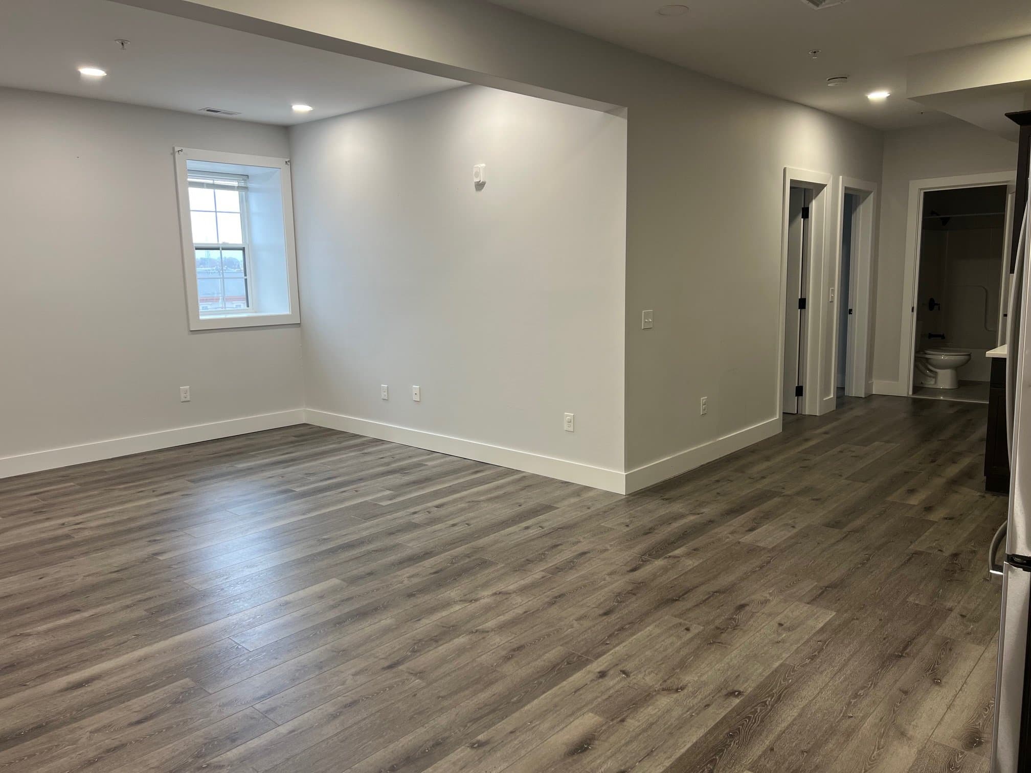 Lawrence Apartment: 369 Haverhill St