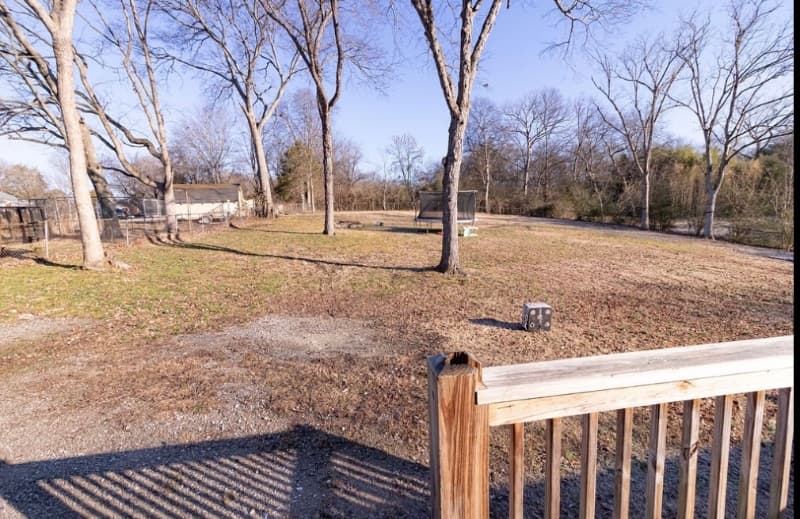 Madison House: 1002 Jasperson Drive