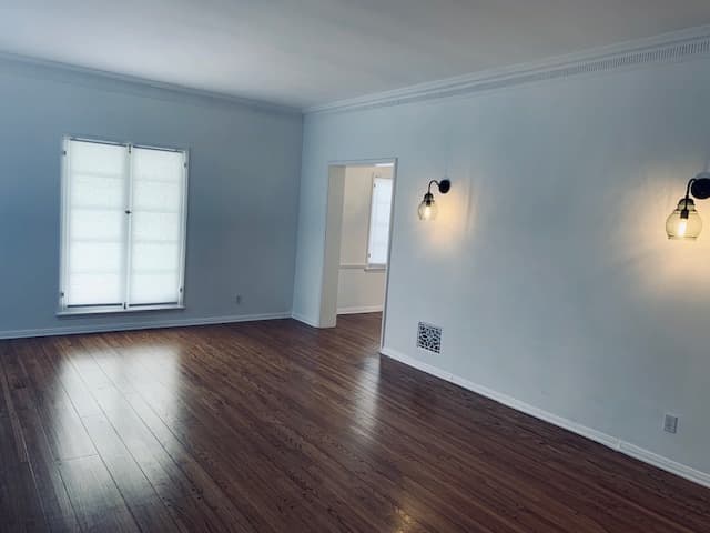 Beverly Hills Apartment: 9323 W Olympic Blvd