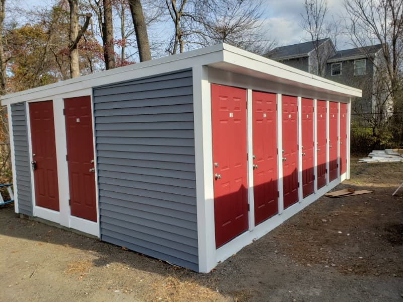 Middleboro Apartment: 82 E Grove St
