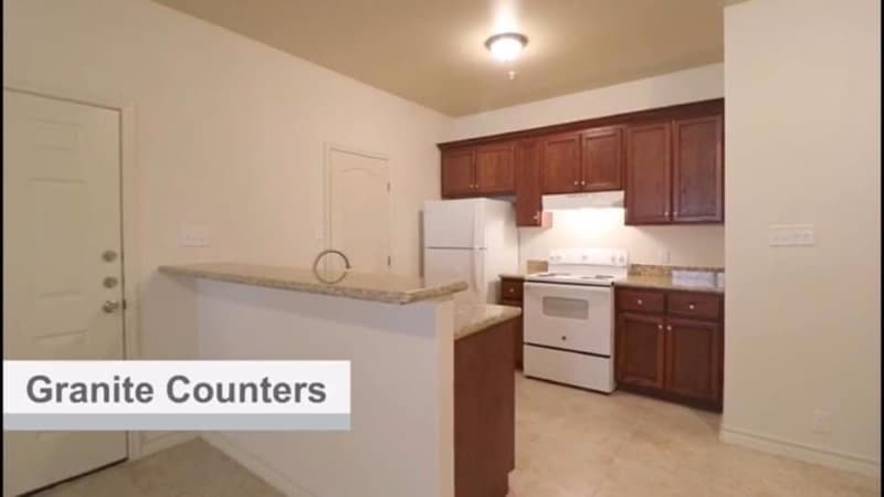 Lardo Apartment: 1601 B. Jacaman Rd.
