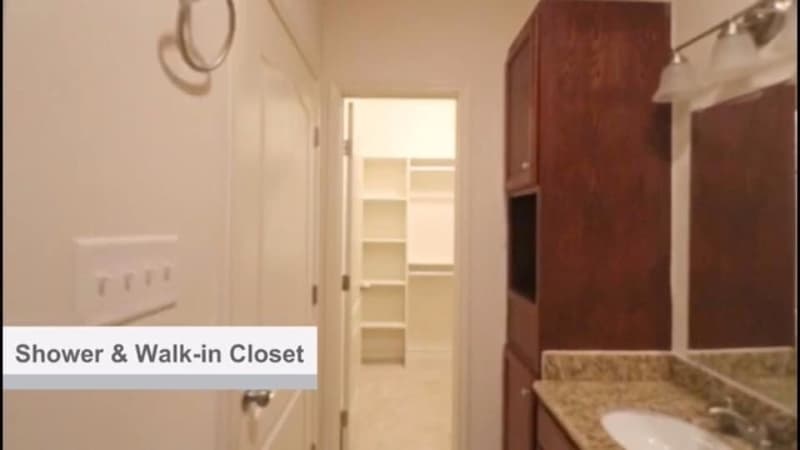 Lardo Apartment: 1601 B. Jacaman Rd.
