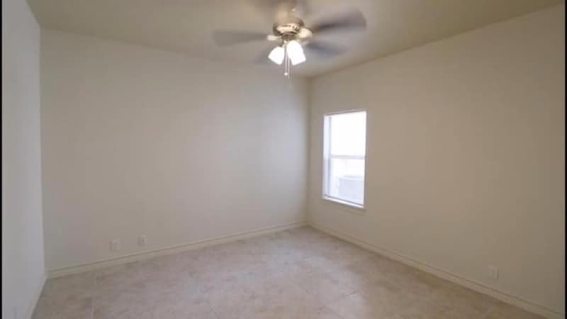 Lardo Apartment: 1601 B. Jacaman Rd.