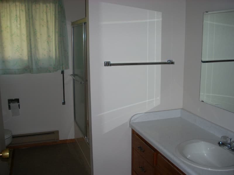 Winnebago Apartment: 650 1st Ave NW