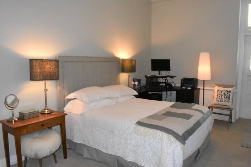 Charleston Apartment: 67 Legare St