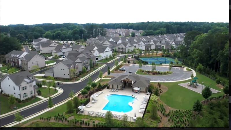 Alpharetta House: 570 Turlington Place