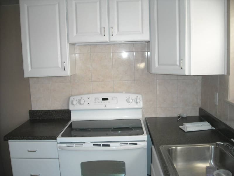 Staten Island House: 61 Furness Pl