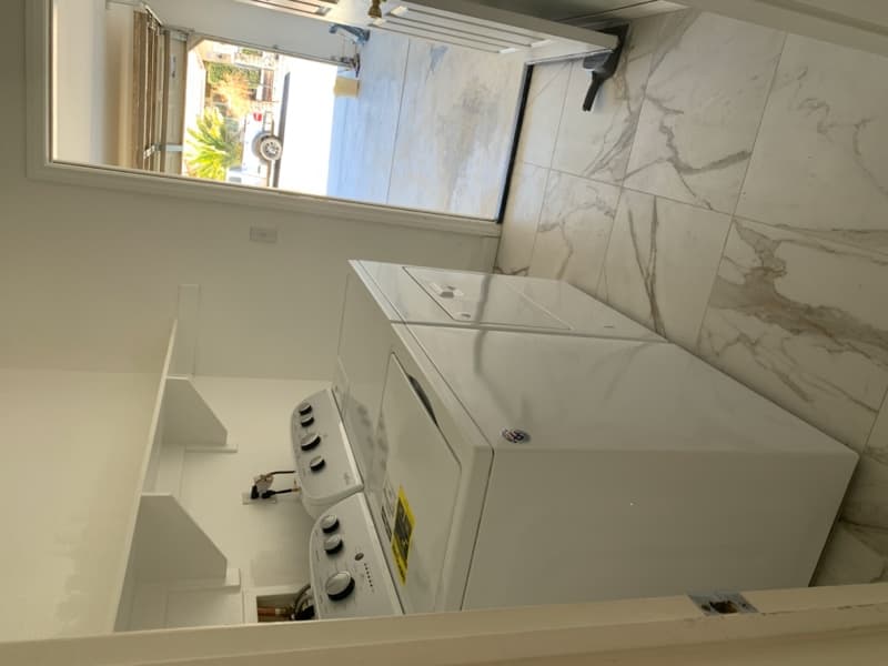 Hesperia House: 9219 Canyon View Ave