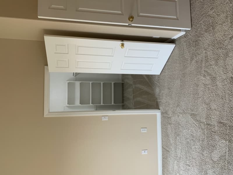 Hesperia House: 9219 Canyon View Ave