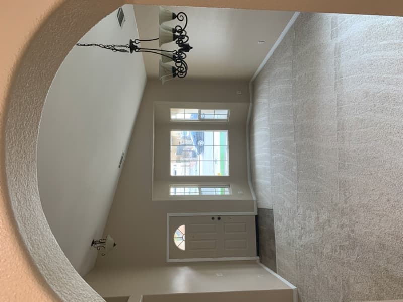 Hesperia House: 9219 Canyon View Ave