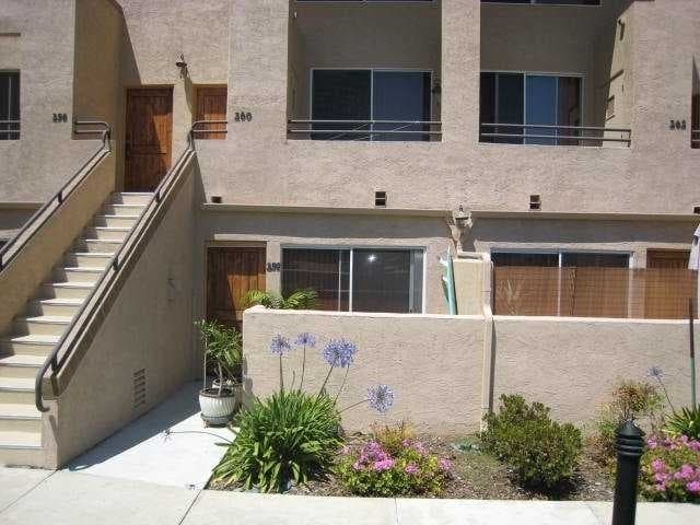 San Diego Apartment: 3967 Nobel Dr unit 259