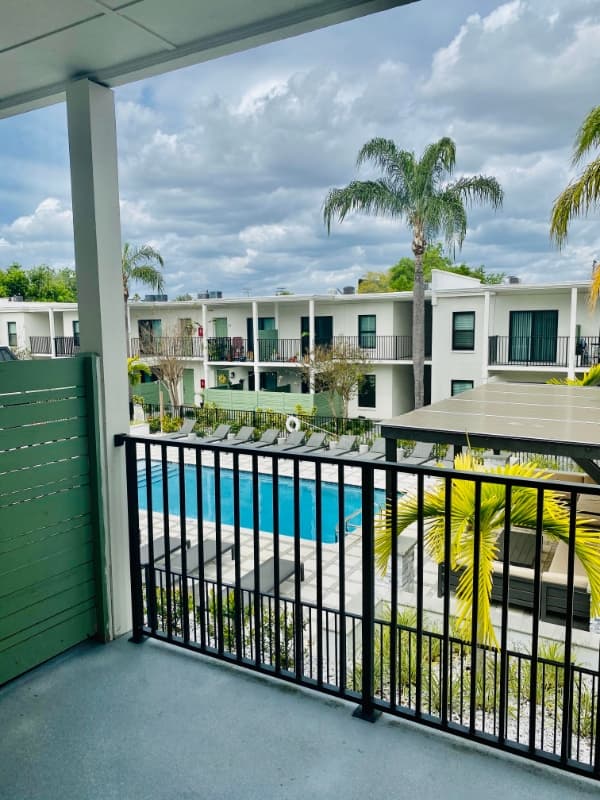 Tampa Apartment: 115 S Lois Ave, #122