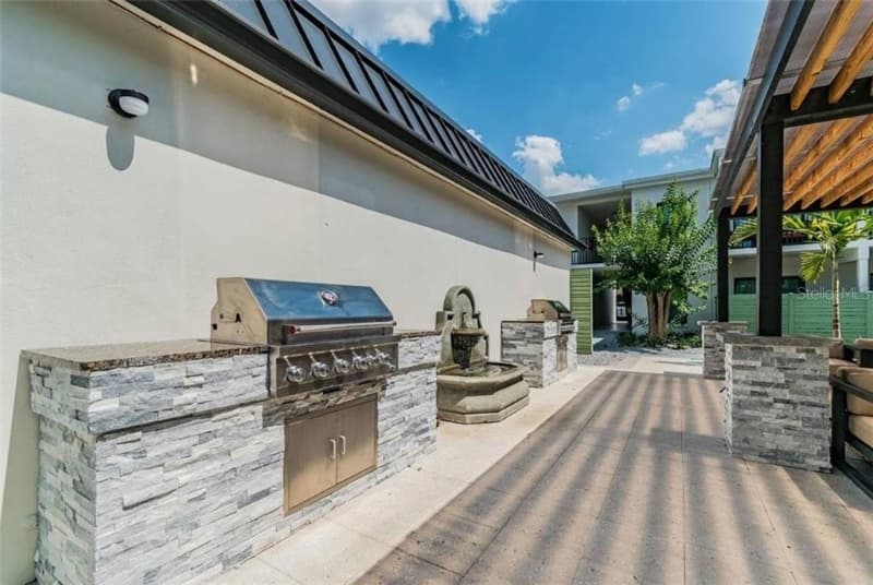 Tampa Apartment: 115 S Lois Ave, #122