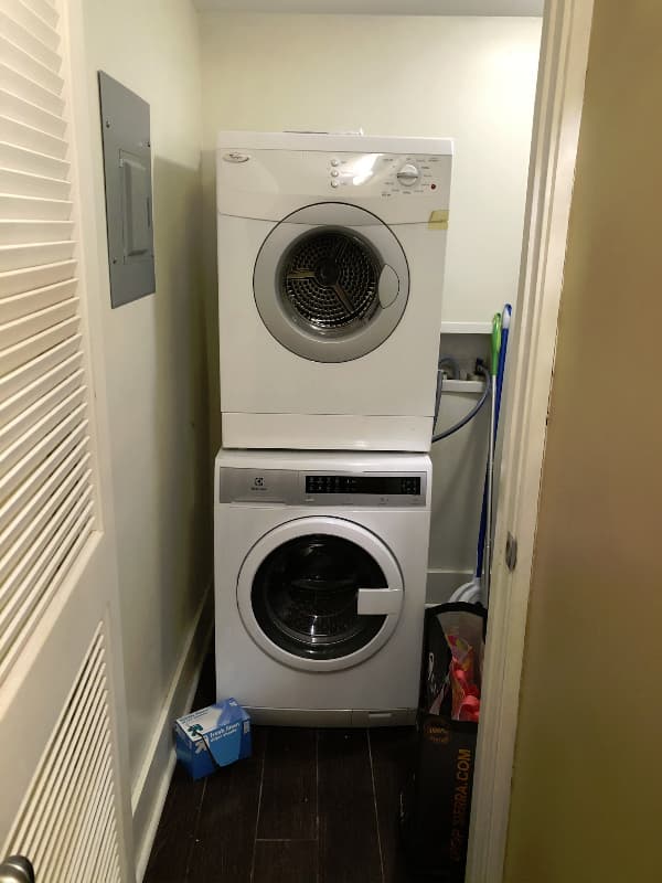 Philadelphia Apartment: 774 S 15th St
